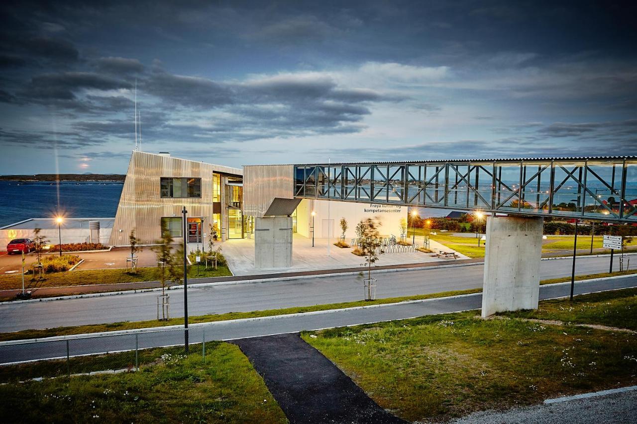 Modern Apartment With Seaview Hammarvika Exterior foto